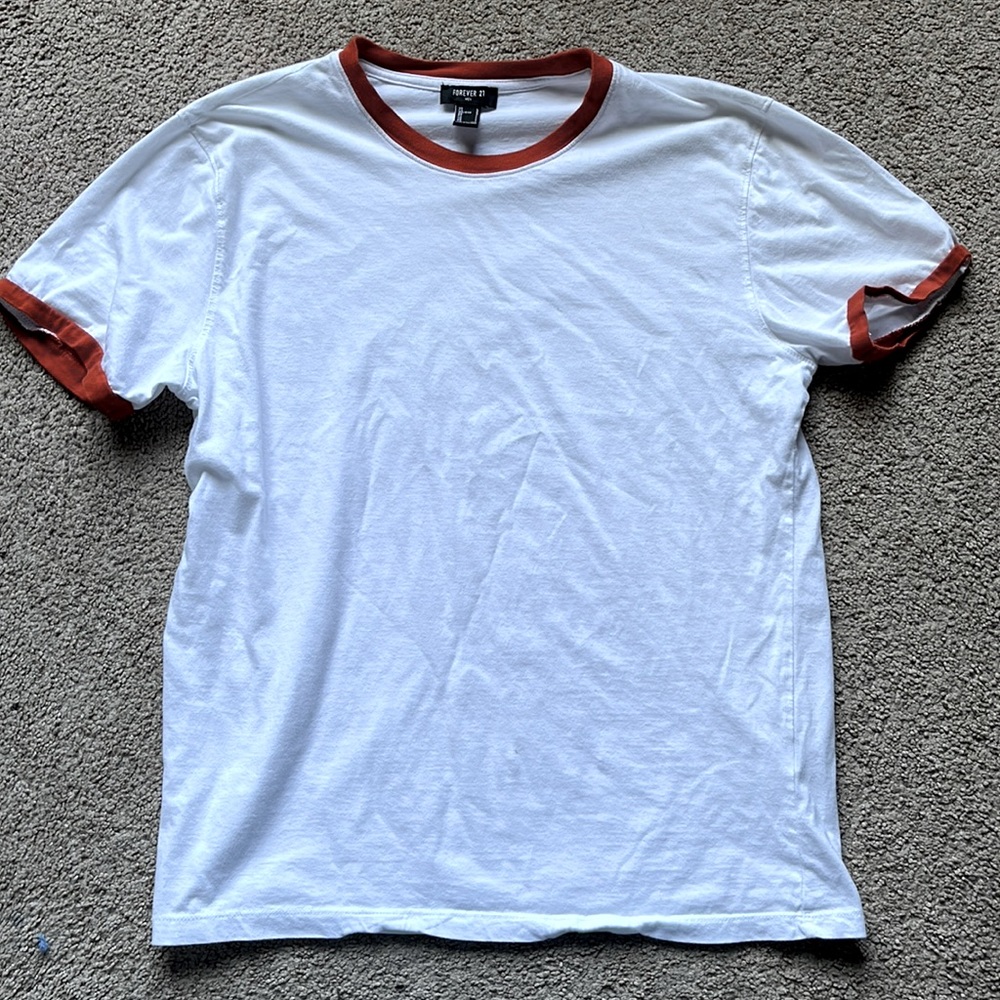 Large T-shirt, forever 21
